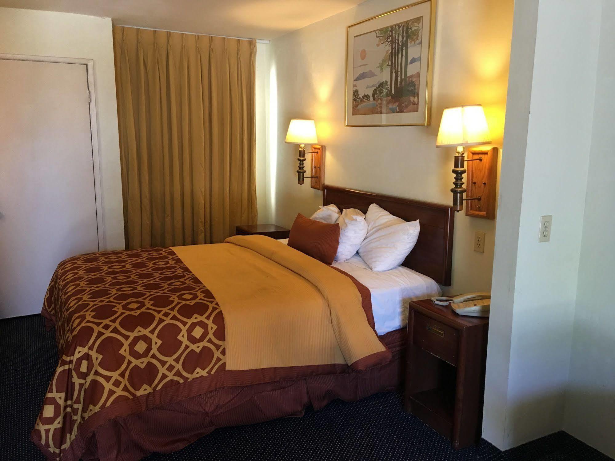 Executive Suites Inn 웨스트민스터 외부 사진