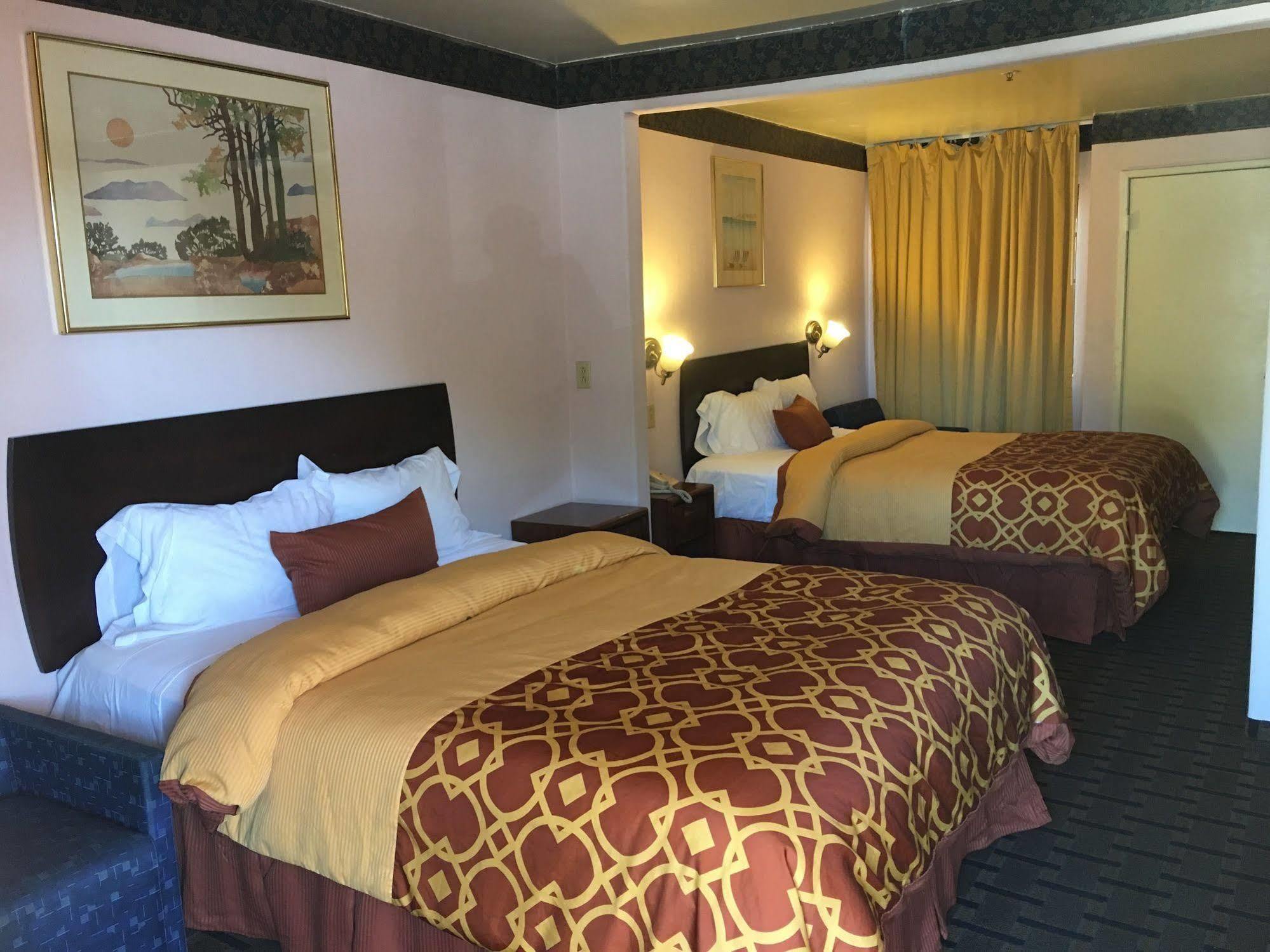 Executive Suites Inn 웨스트민스터 외부 사진